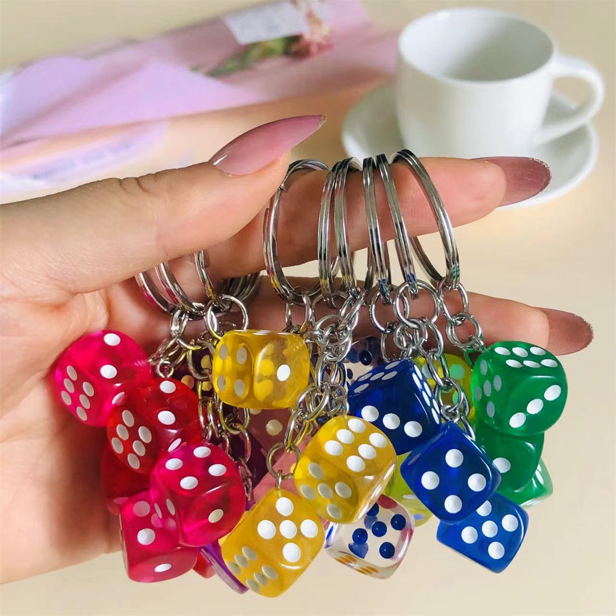 Cute 3D Dice Keychain Gaming R - Gaming Accessories Men recension och pris